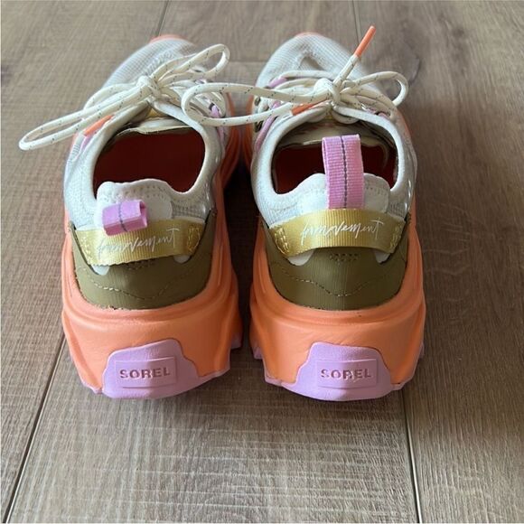 FP Movement x SOREL Kinetic Breakthru Tech Sneakers US 10 - Picture 2 of 5